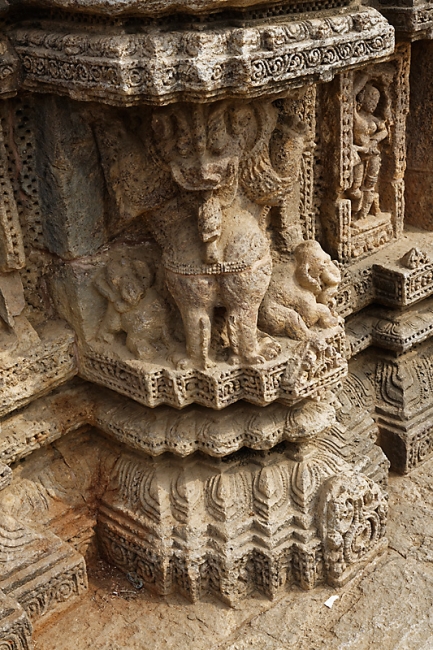 Konarak-Temple du soleil-030